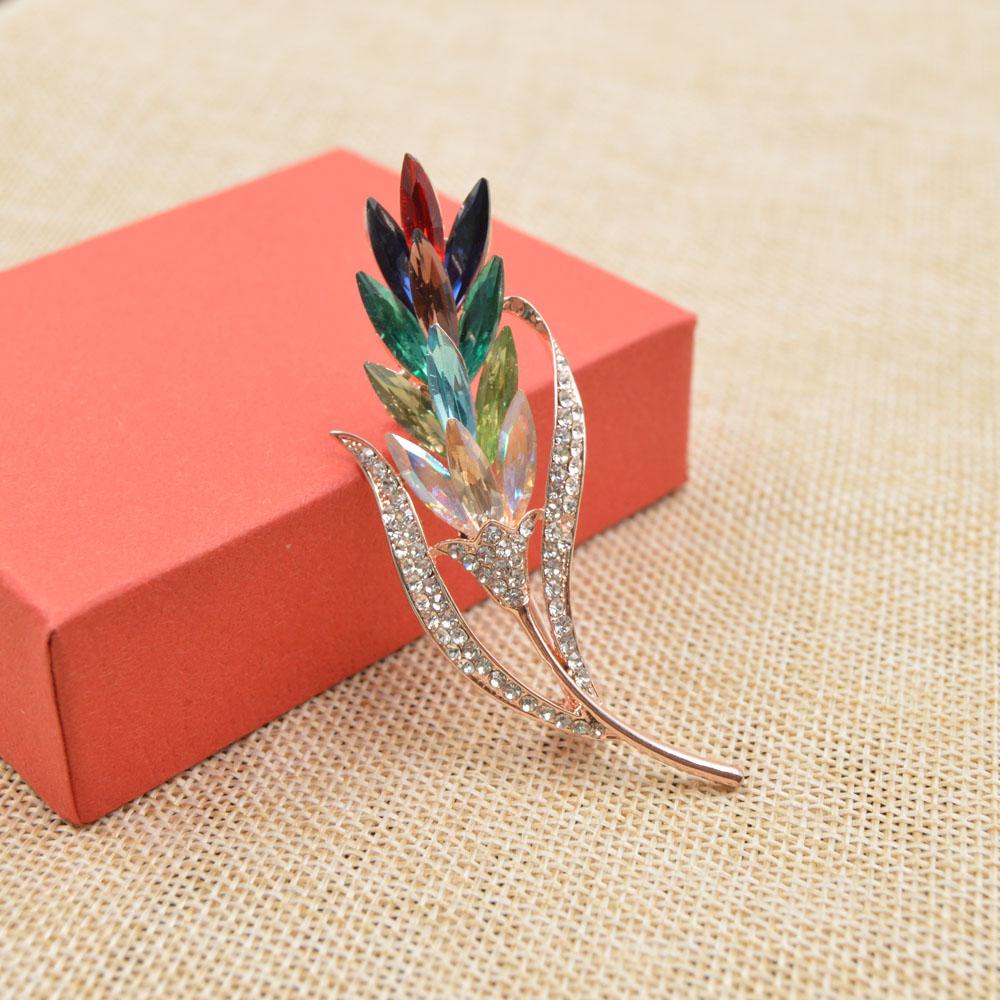 Multi-color Crystal Flower Brooches Pins - Vintage tees for Women