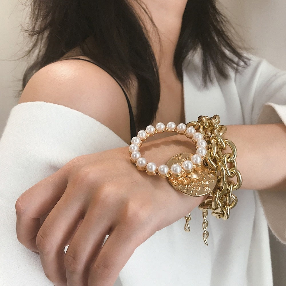 Exaggerated Charm Pearl Crab Pendant Bracelet | Cuff Bracelets Bangles Female Gifts - Vintage tees for Women