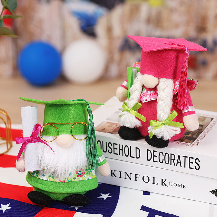 Opening ceremony dwarf couple doll decoration cross border graduation season rag doll decoration bachelor hat mascot - Vintage tees for Women